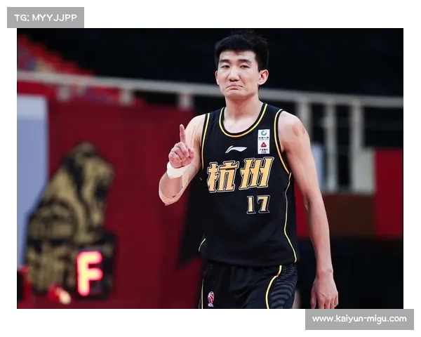 朗斯后卫格雷迪特胫腓骨骨折长期缺阵，球队防线面临考验